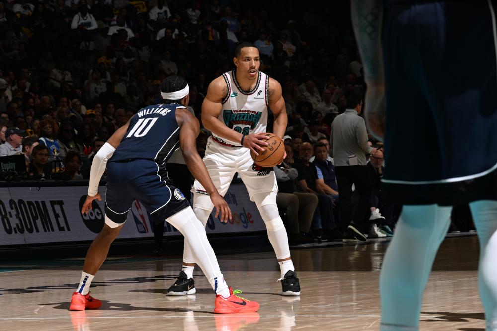 球坛为之侧 球坛为之侧